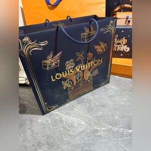 Louis Vuitton Christmas 🎄 2025 Gift Bag